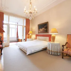 https://superior-100m2.amsterdamhotelsnl.com